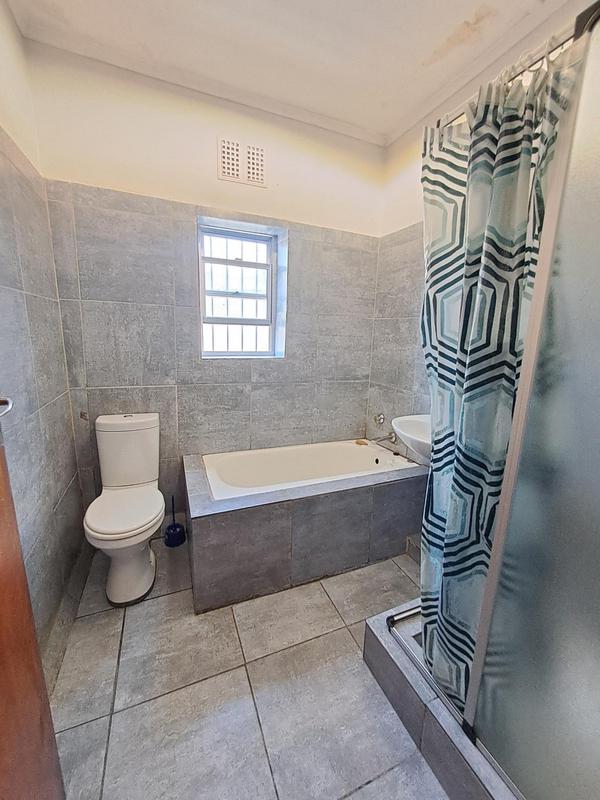 2 Bedroom Property for Sale in Brooklyn Western Cape